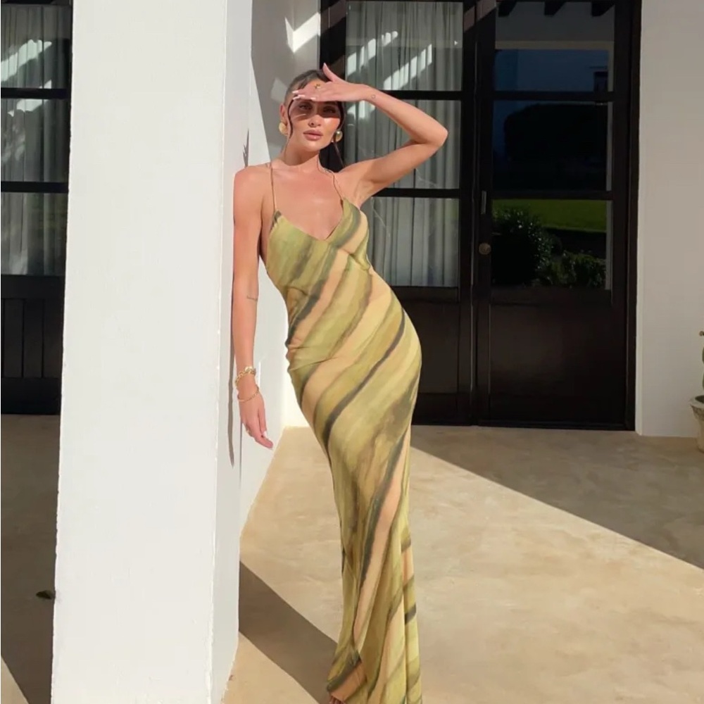 Elegant Green and Black Dress